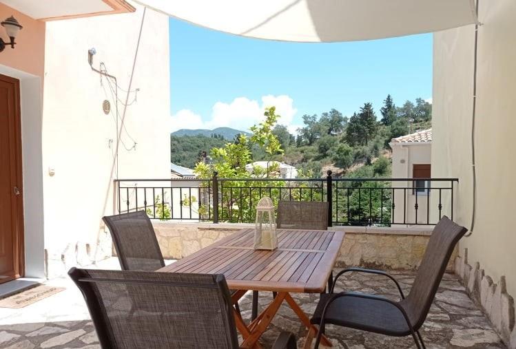 Hermes Holiday Home In The Port Of Sivota Bagian luar foto