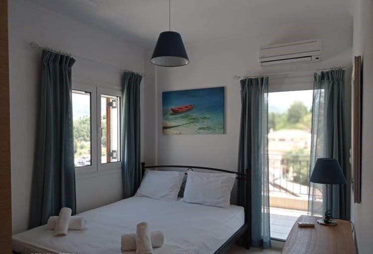 Hermes Holiday Home In The Port Of Sivota Bagian luar foto